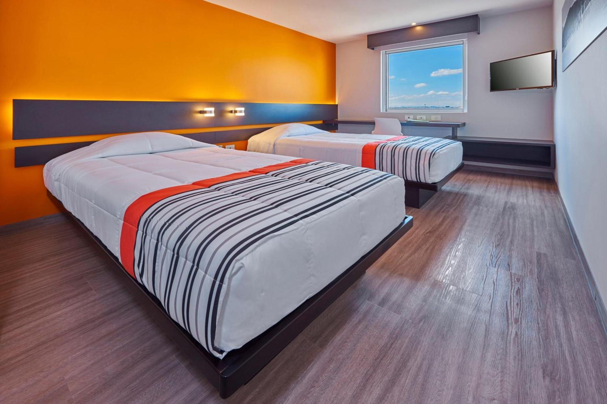 City Express Junior By Marriott Leon Centro De Convenciones Esterno foto