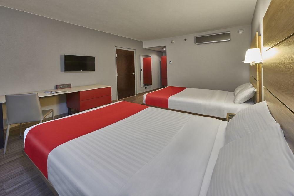 City Express Junior By Marriott Leon Centro De Convenciones Esterno foto